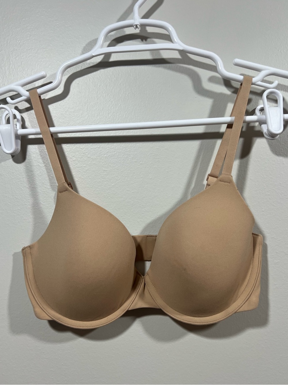 SKIMS Nude Underwire Everybody T-Shirt Bra 32D